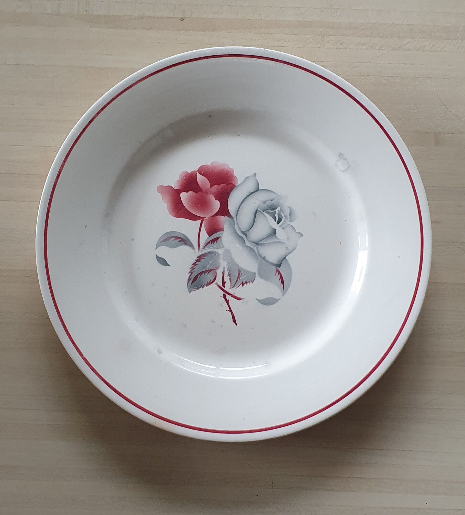 Earthenware plate
