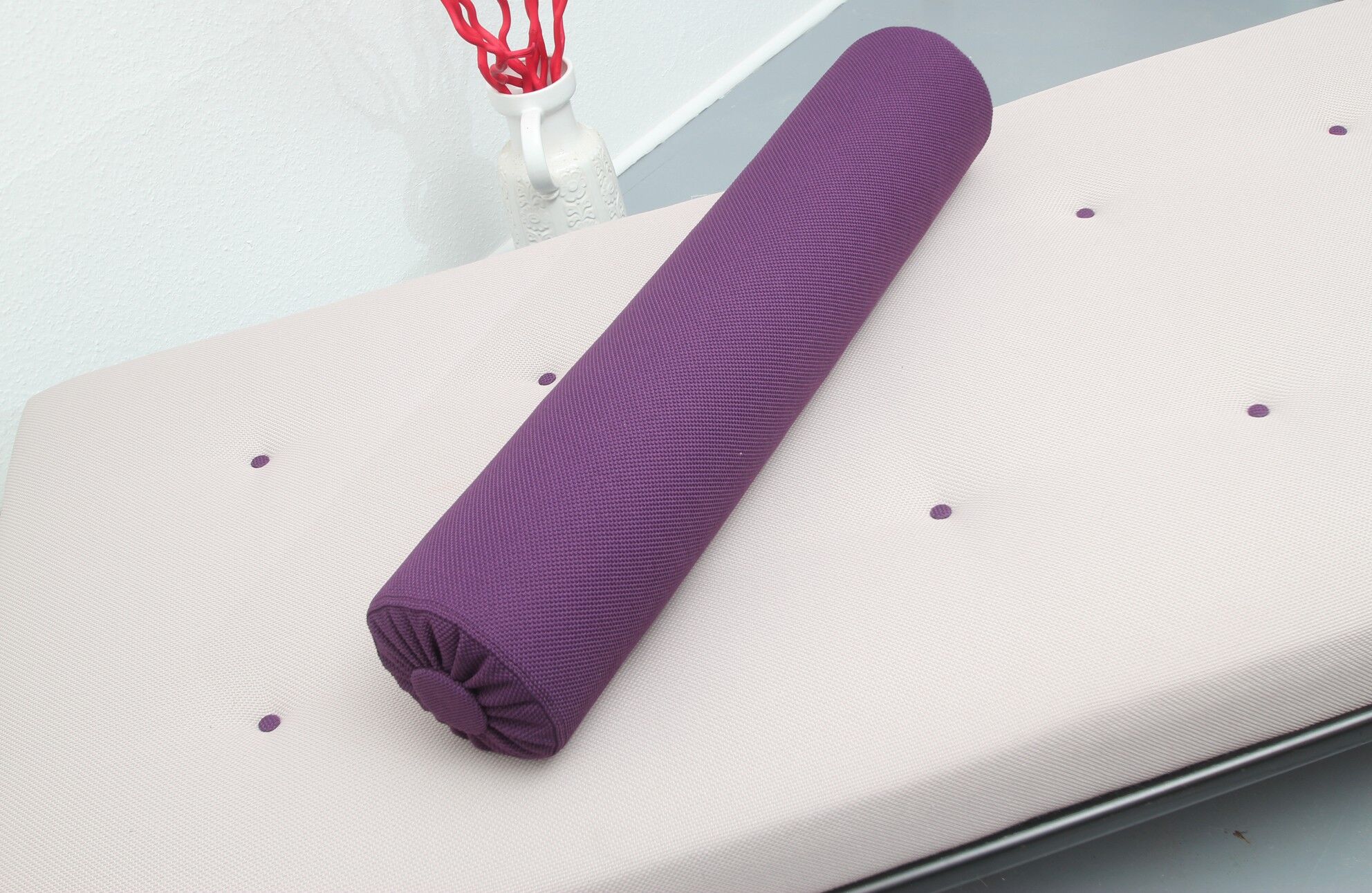 Daybed in violet 1960