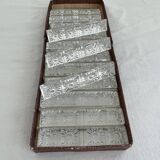 Porte-couteaux en cristal, Motif floral en relief, Art de la table vintage