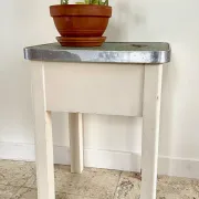 VINTAGE WOOD STOOL CHEST