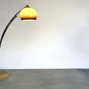 Grand lampadaire à arc extensible, années 1970