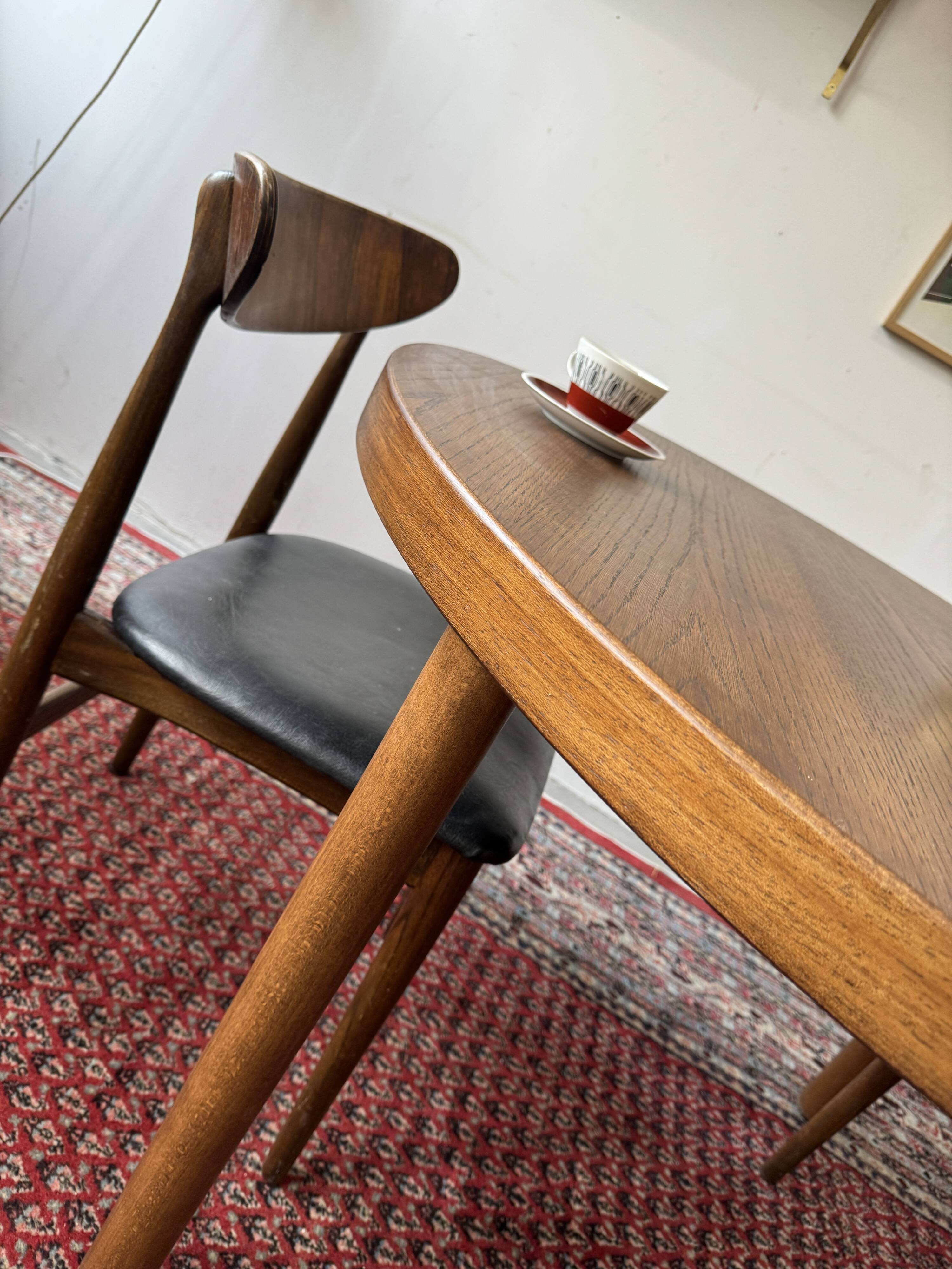 Expandable oak table, denmark 1960s/1970s, vintage, mid-c modern