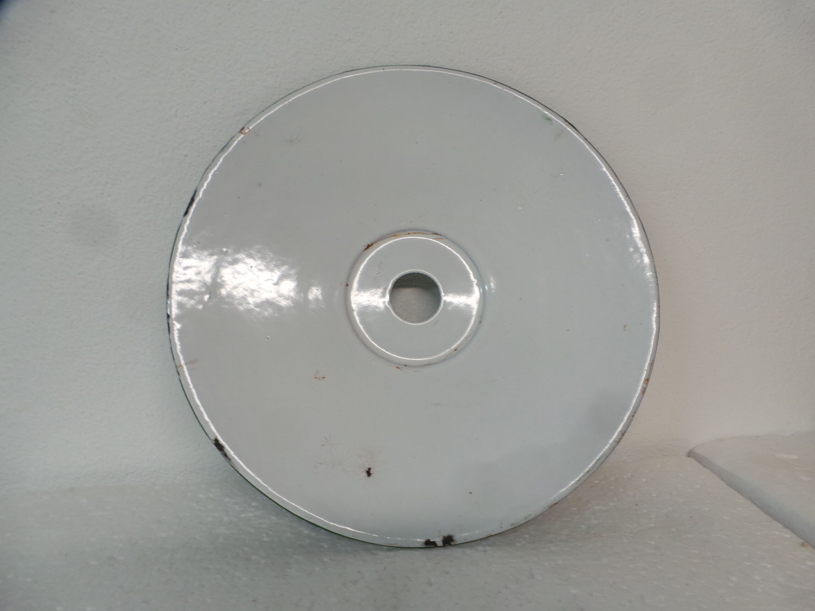 Enamelled tole shade