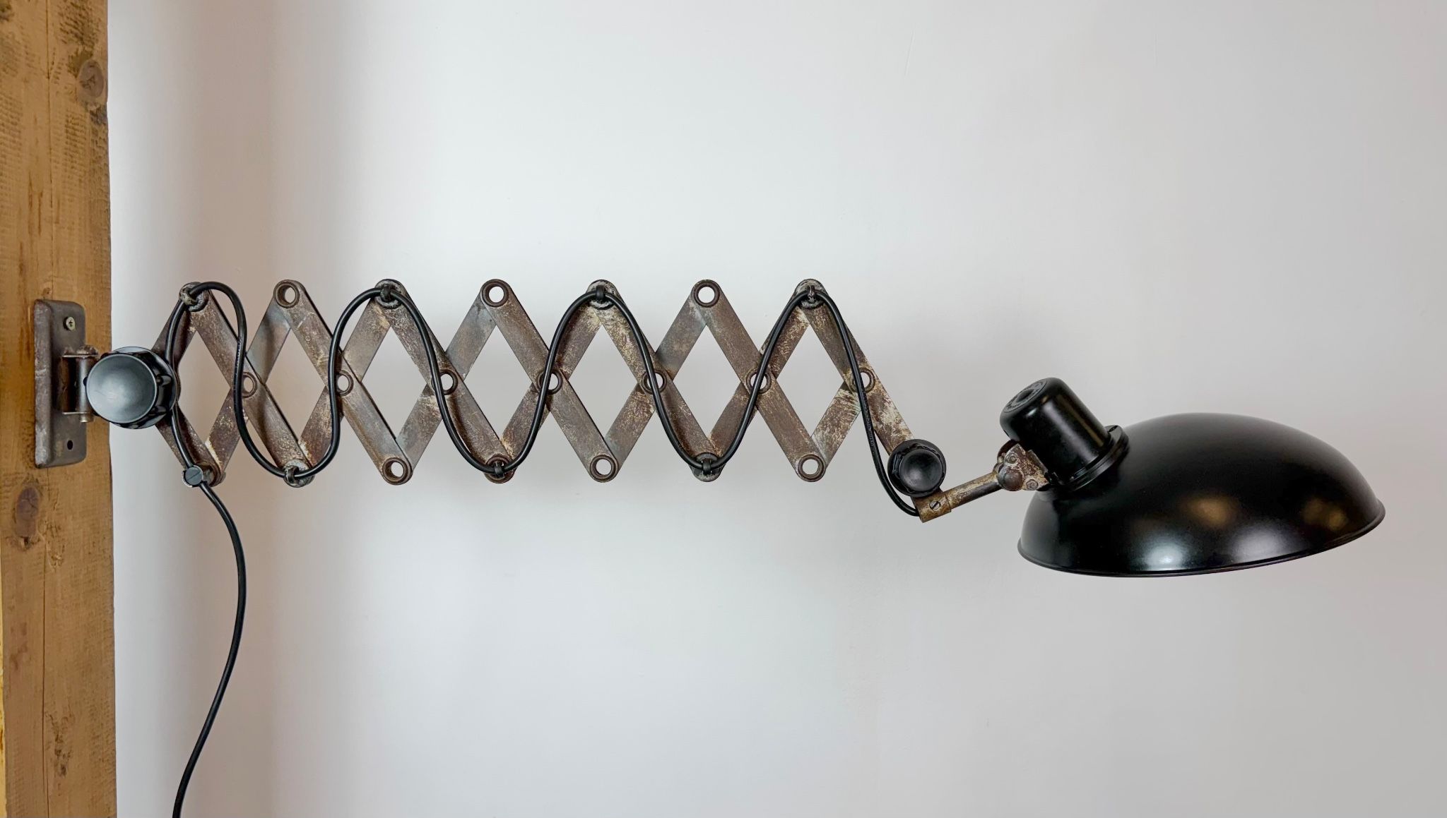 Large German Industrial Scissor Wall Lamp from Helion Arnstadt, 1950s