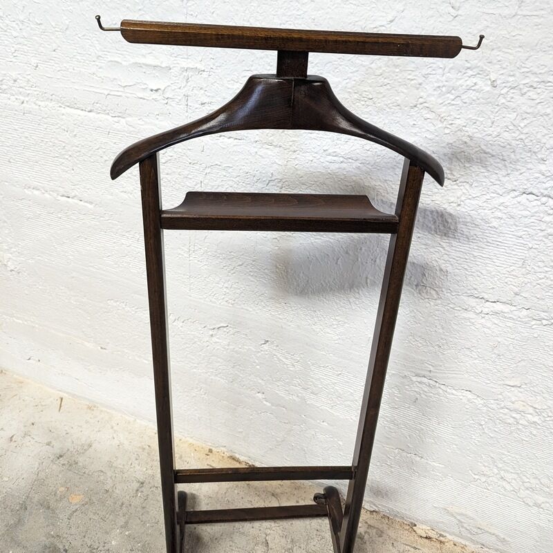 Vintage valet