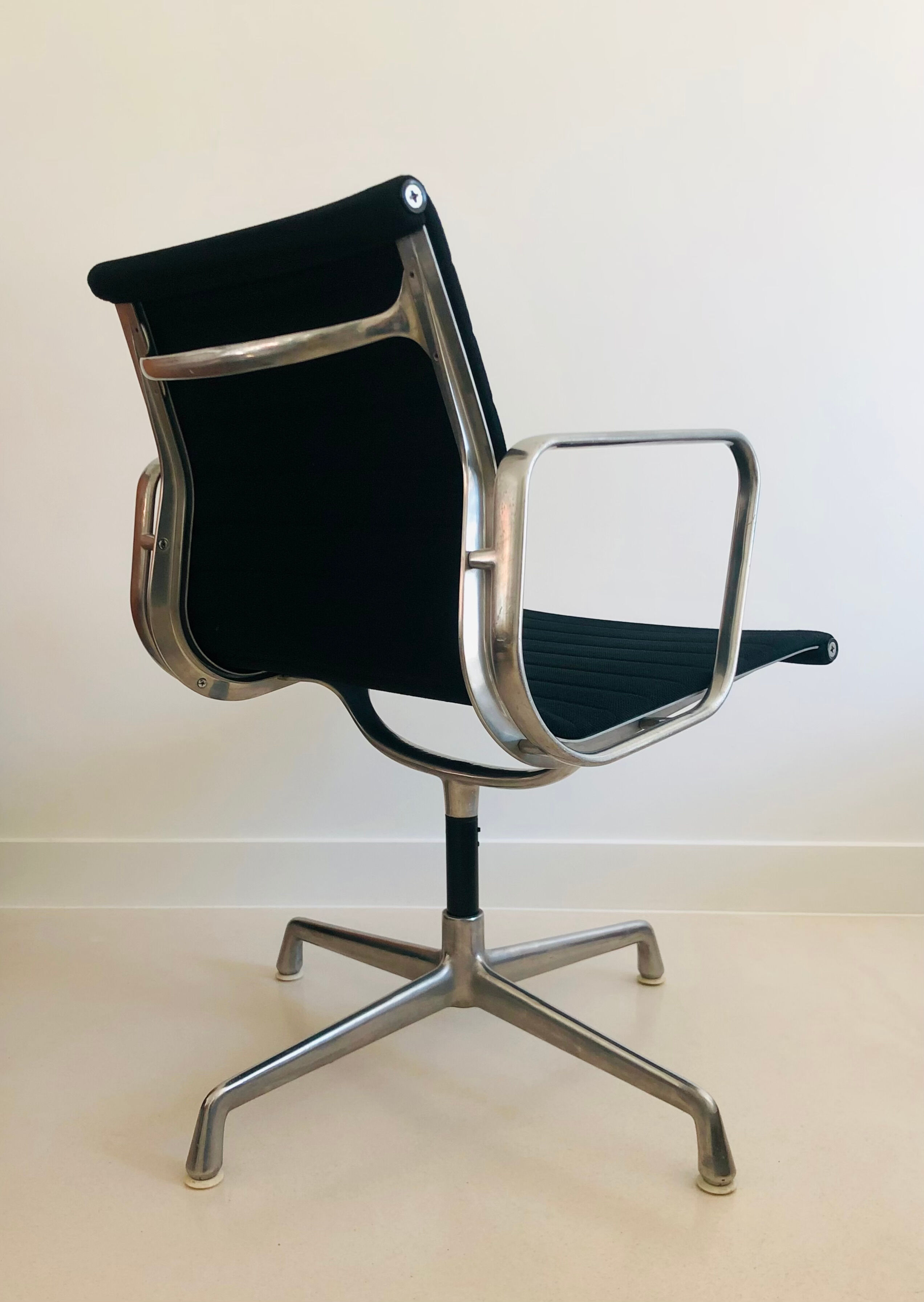 EA 108 Office Chair by Charles & Ray Eames for Herman Miller, 70s