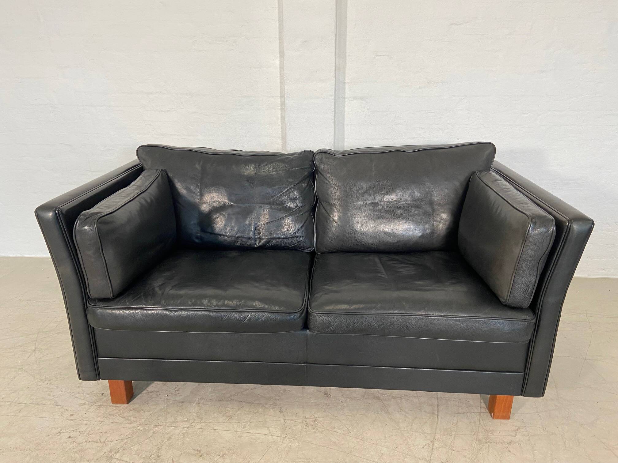 Vintage retro danish mogens hansen 2 person black leather sofa