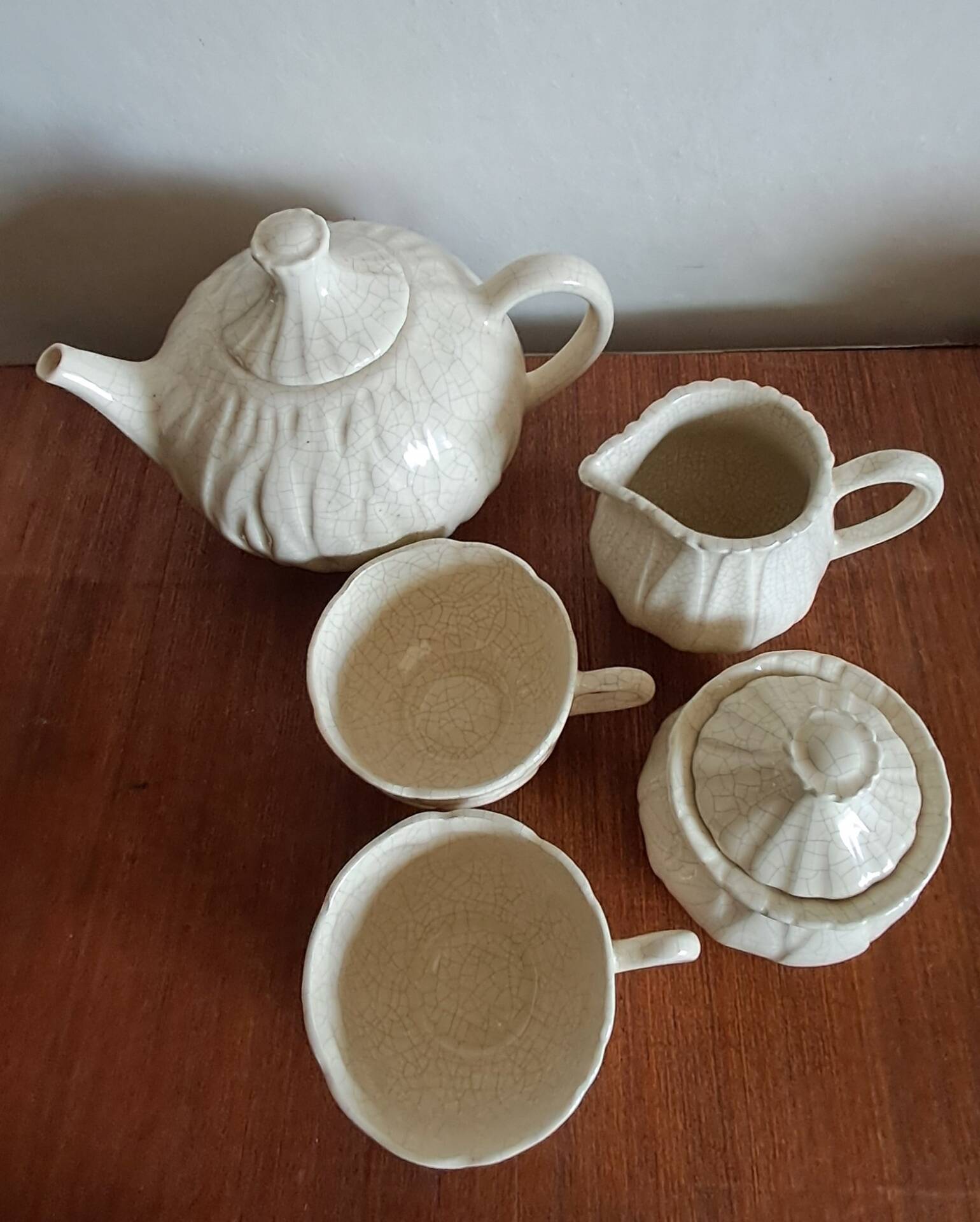Tea set, pottery from Charolles by Jacques and Kira Molin. An