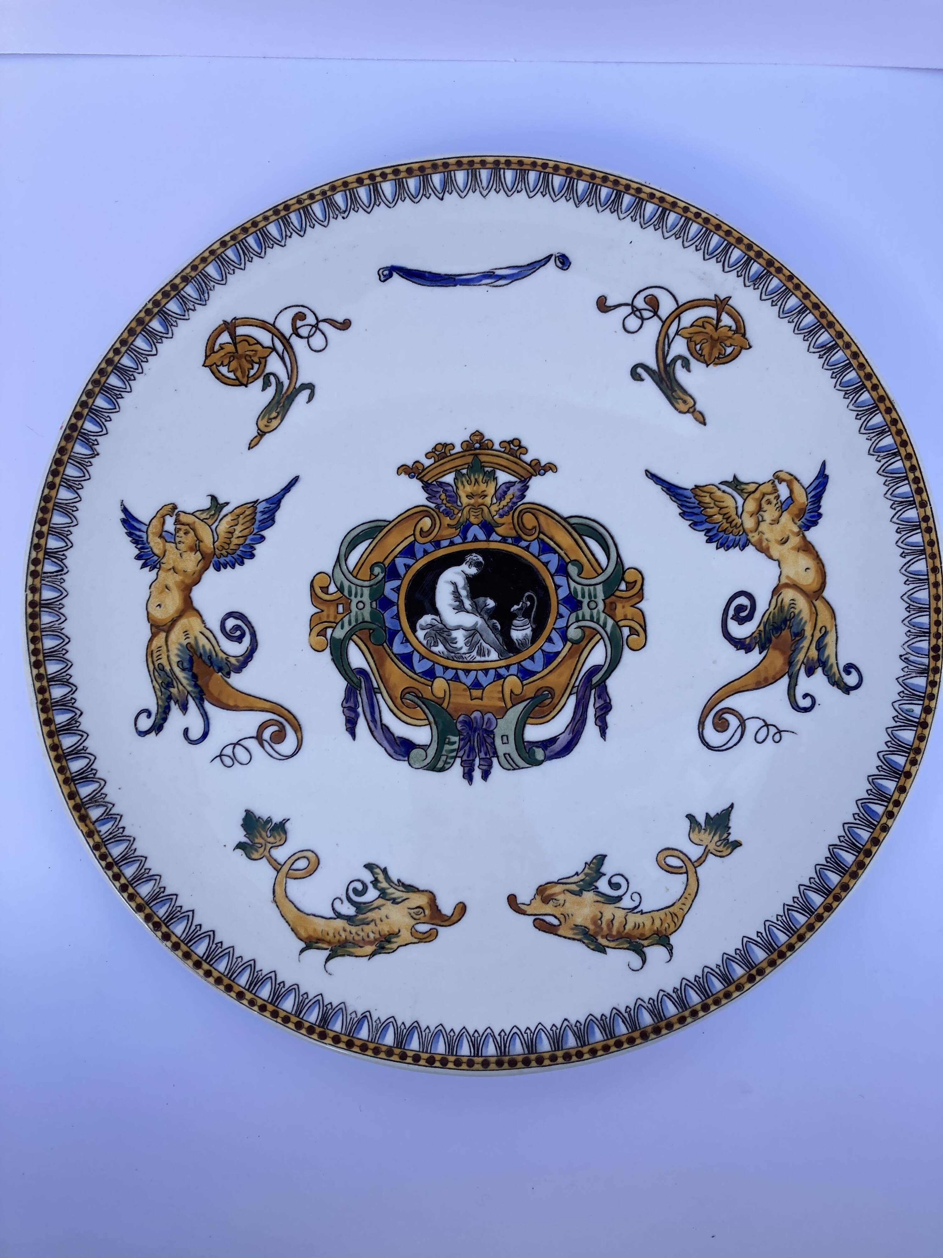 Decorative plate in Gien earthenware in Italian Renaissance style.