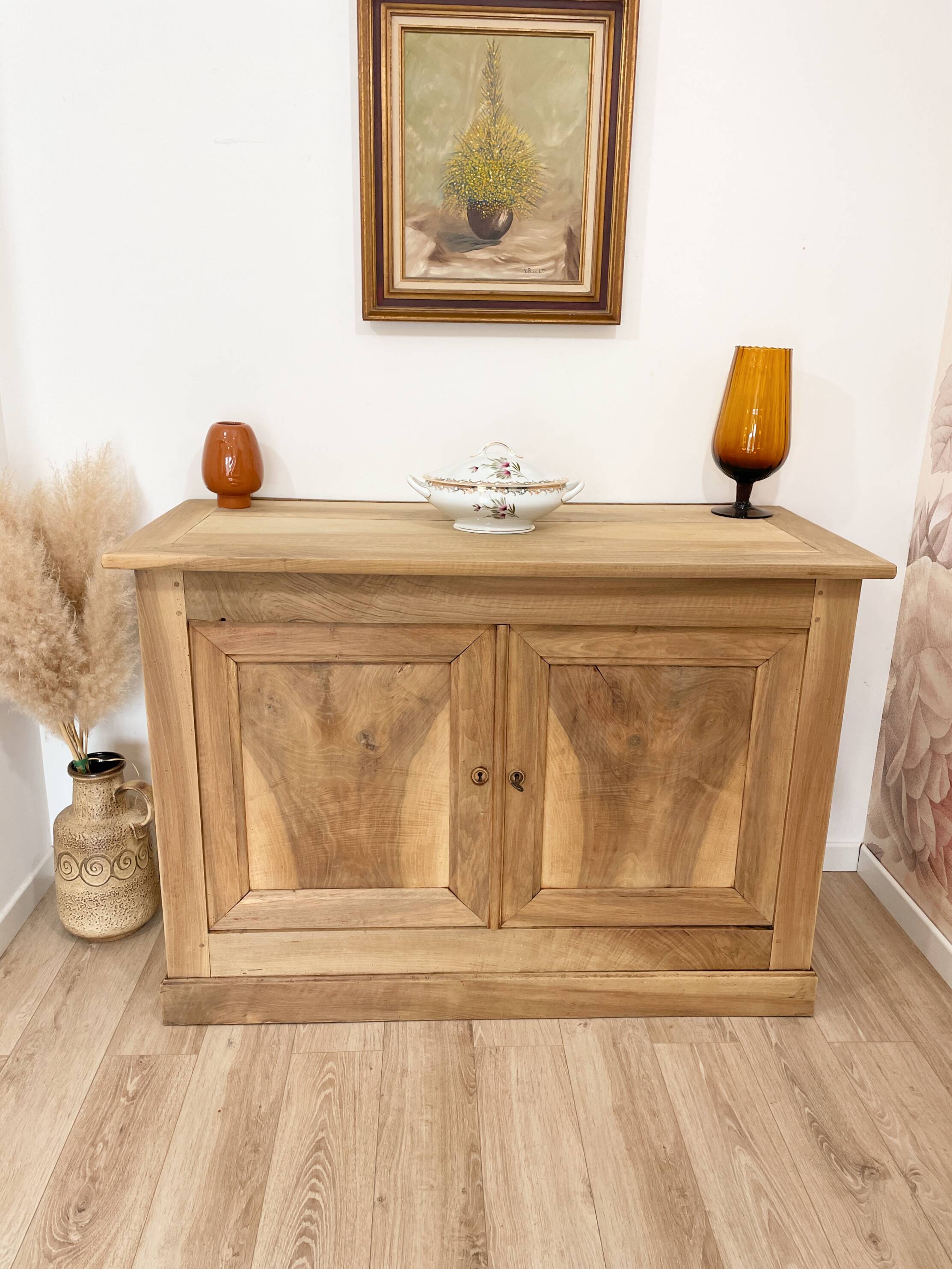 Antique two-body buffet in solid wood (restored)