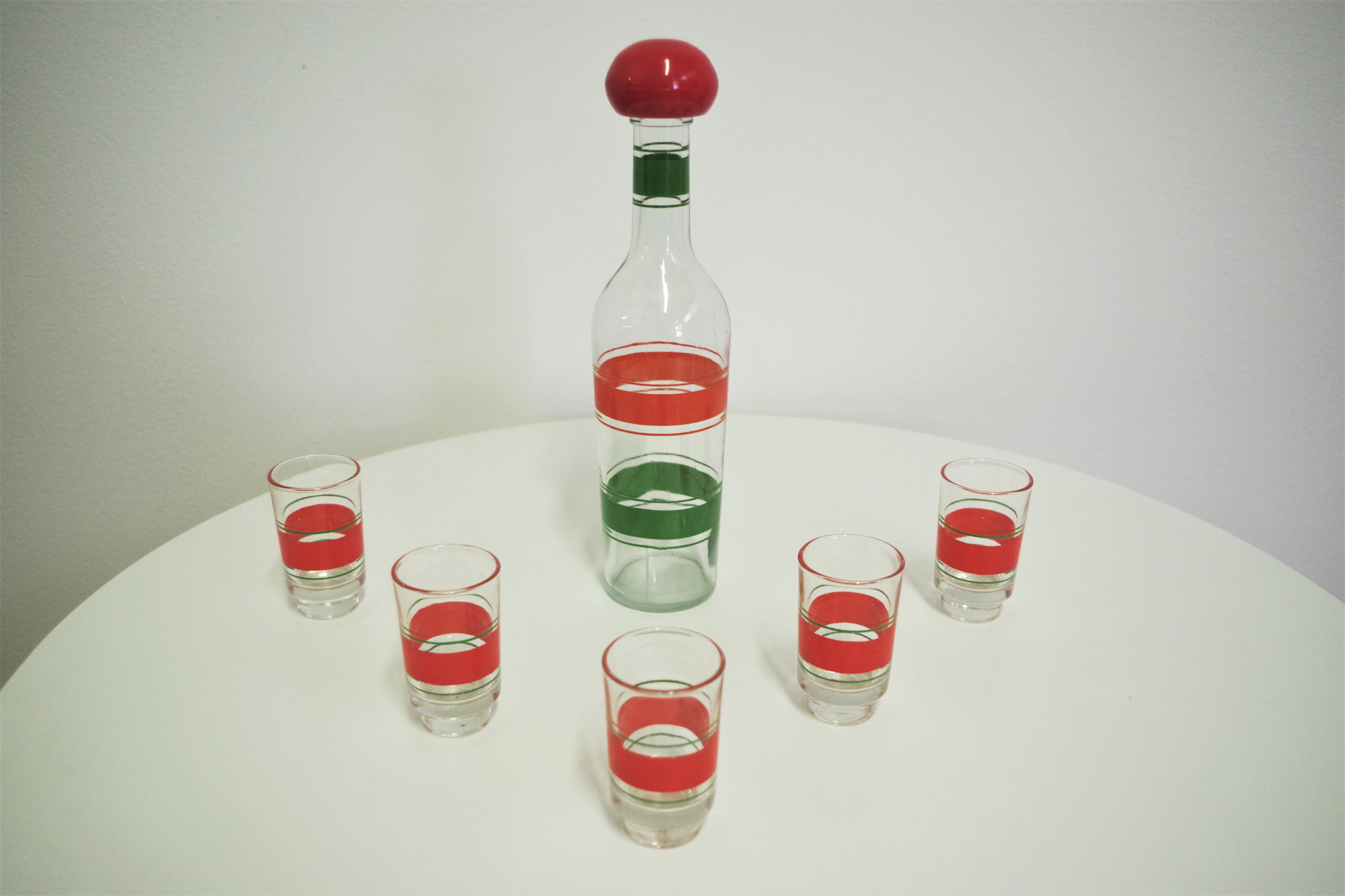 Liquor bottle and glasses, 1960s, set of 6