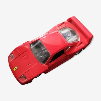 Ferrari F40 Maisto 1/38 à friction