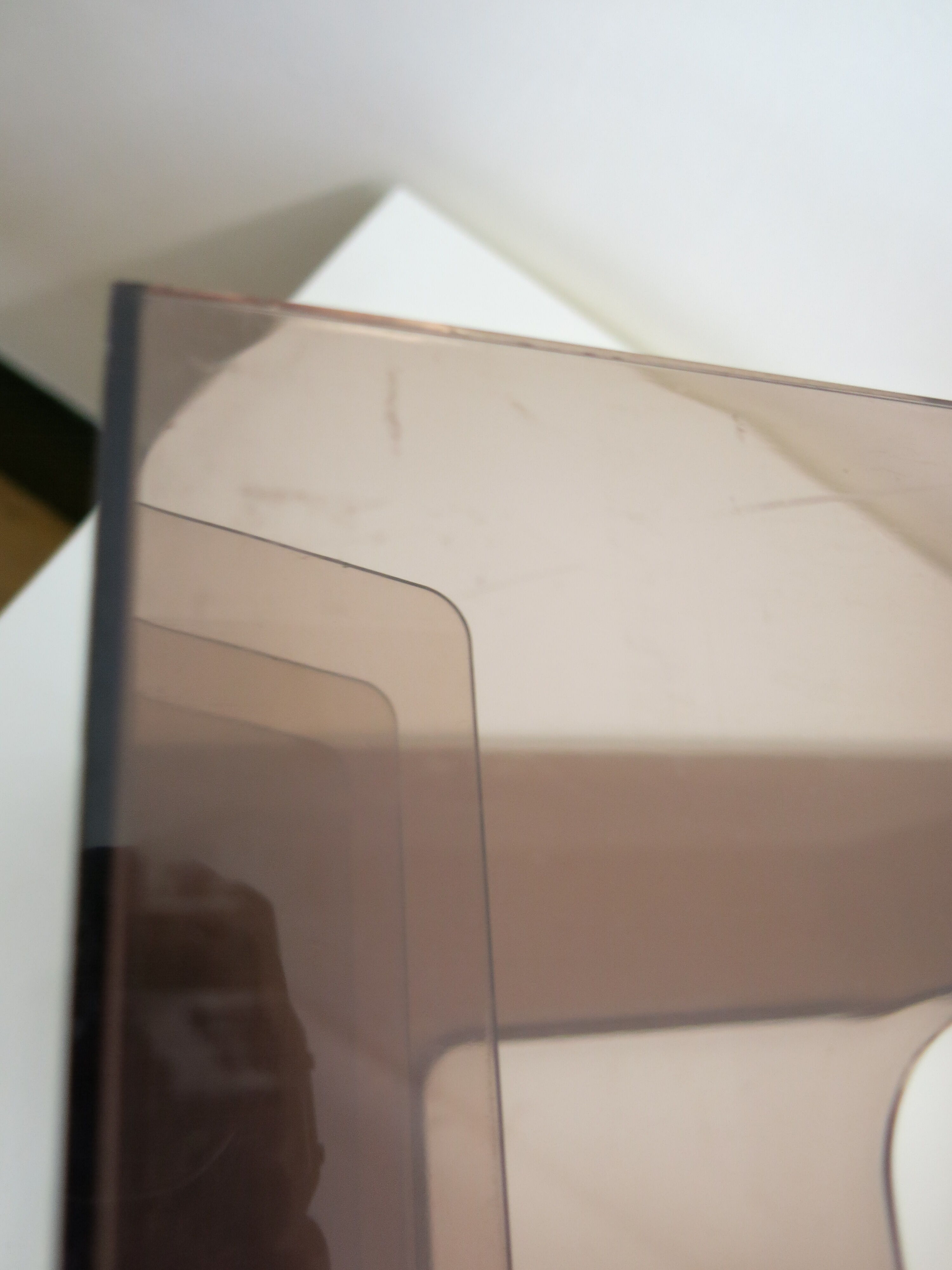 Vinyl holder in smoked plexi