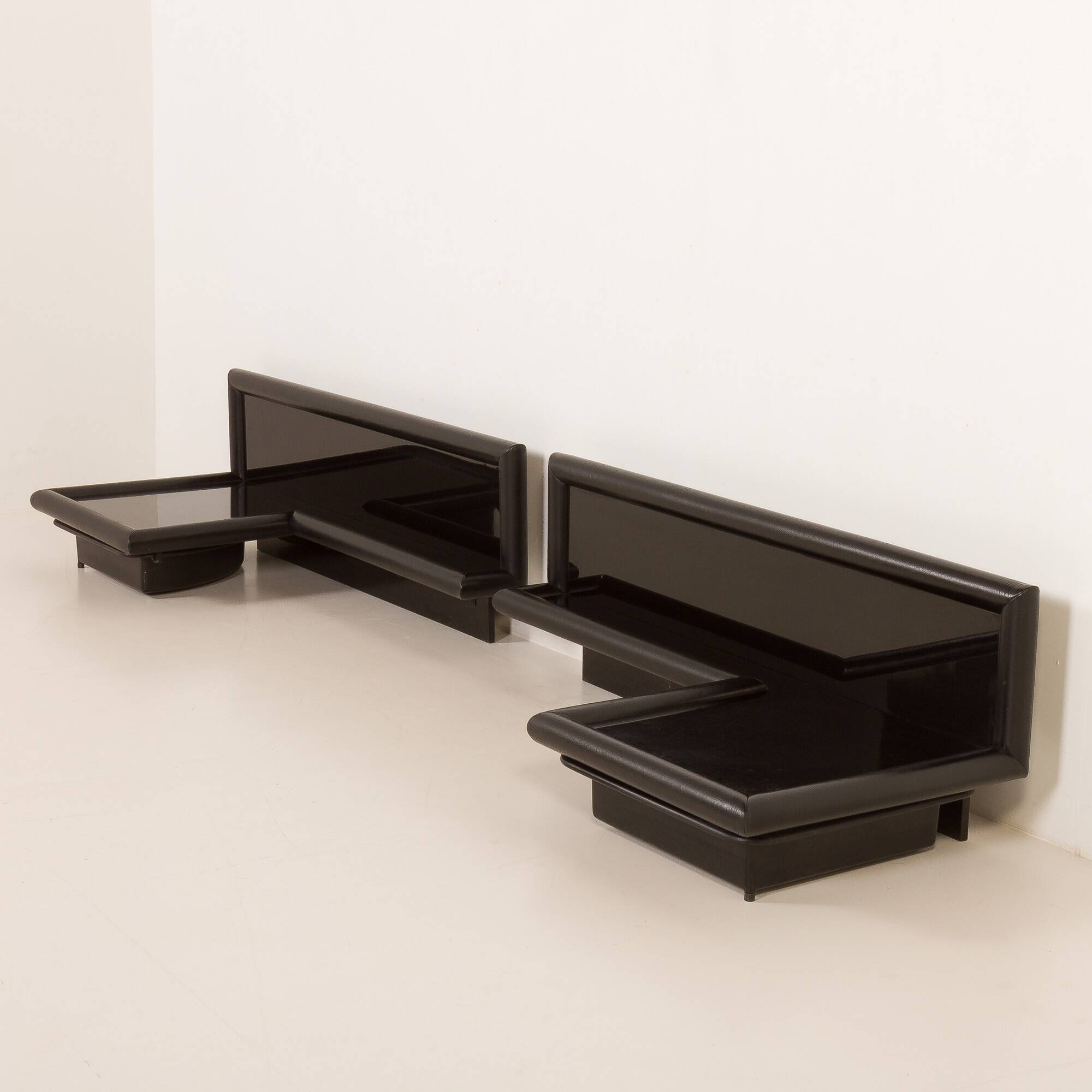 Lit Morna avec tables de chevet par Afra et Tobia Scarpa pour Molteni, années 1970.