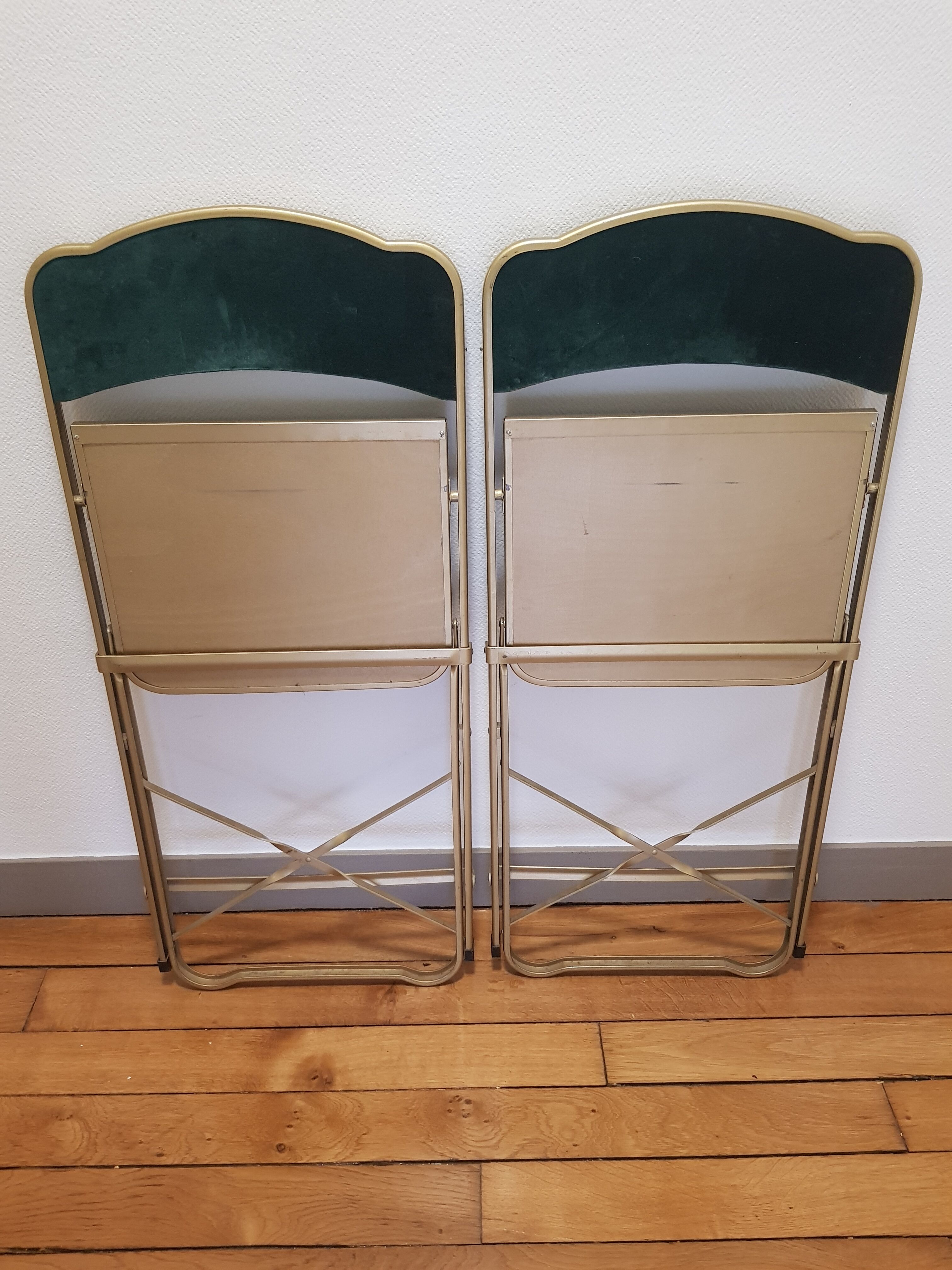 Set of 2 folding velvet chairs