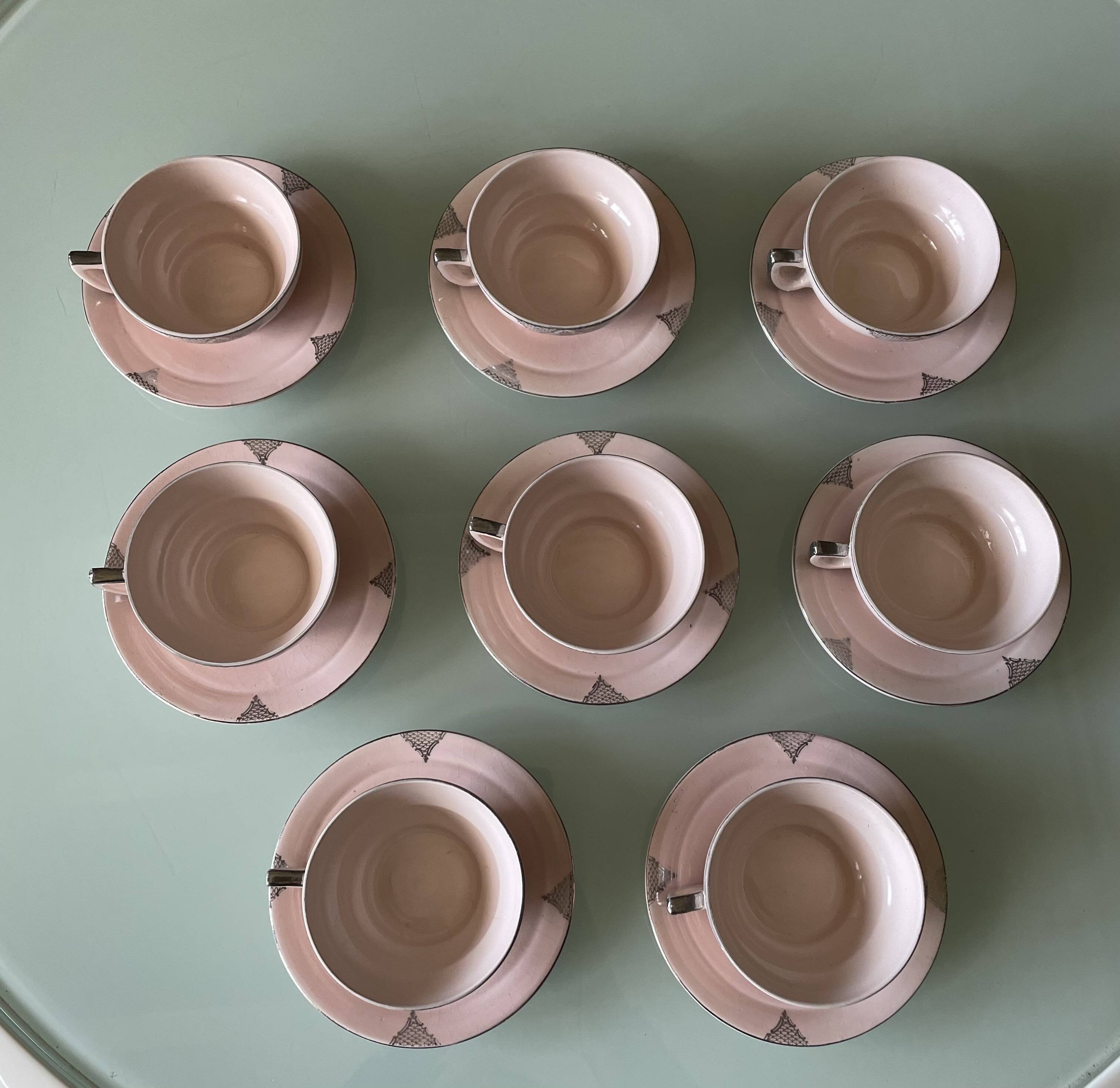 Set de tasses en porcelaine art déco rose et argent 1940