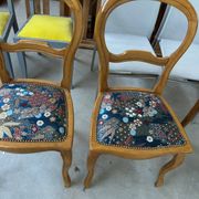2 chairs in boys and fabrics