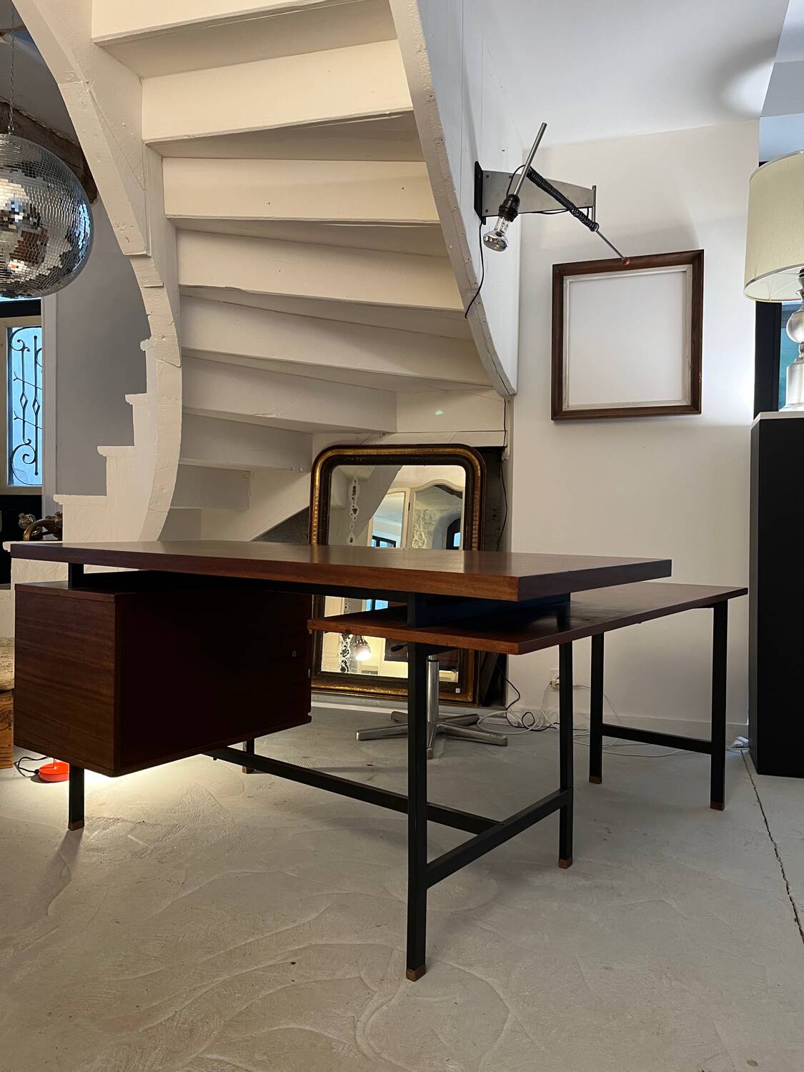 Desk Pierre Guariche