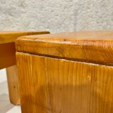 Set of 2 pine stools model "les Arcs"