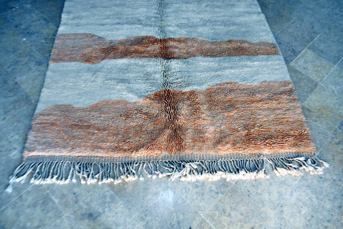 Handmade Mrirt rug Labboho design 300 x 200 cm