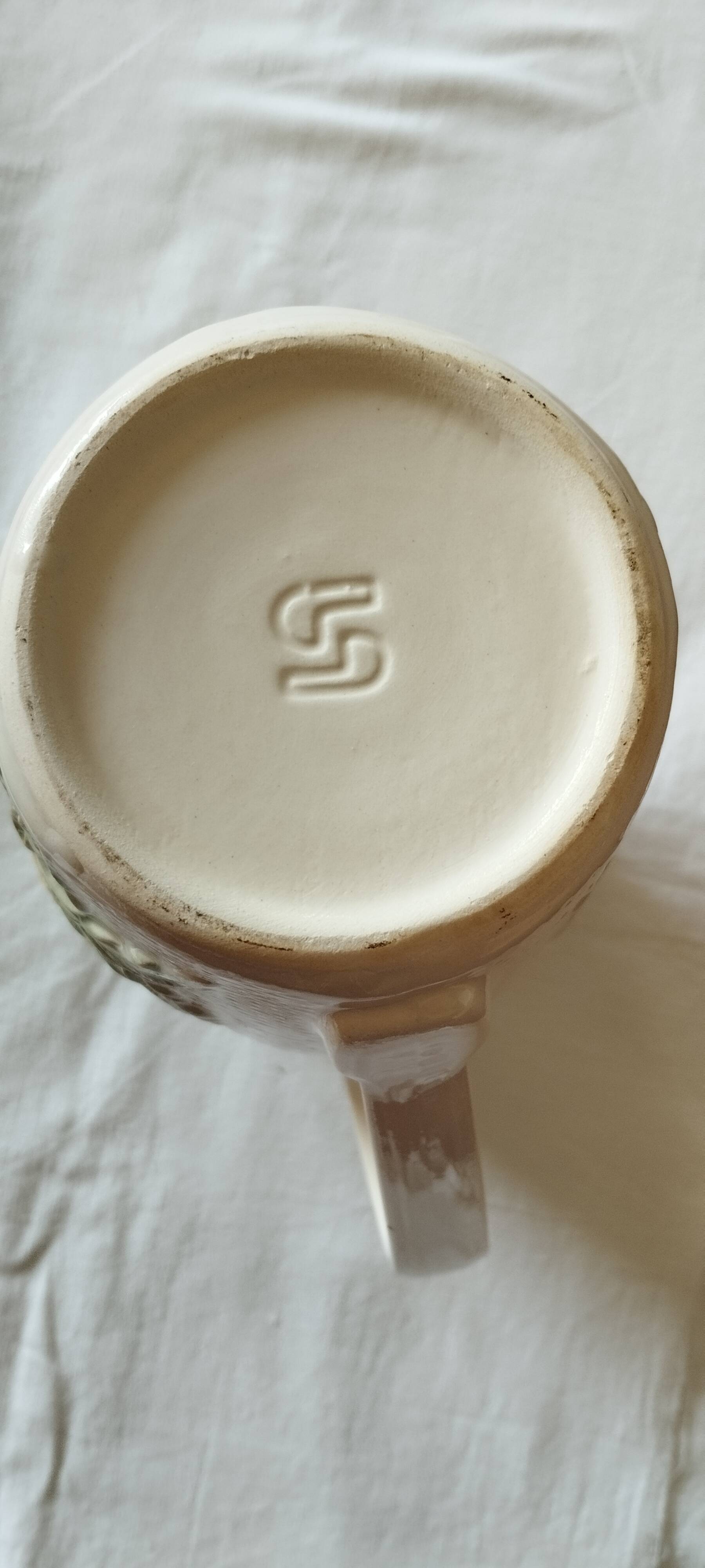 Sarreguemines earthenware jug in Pineapple shape