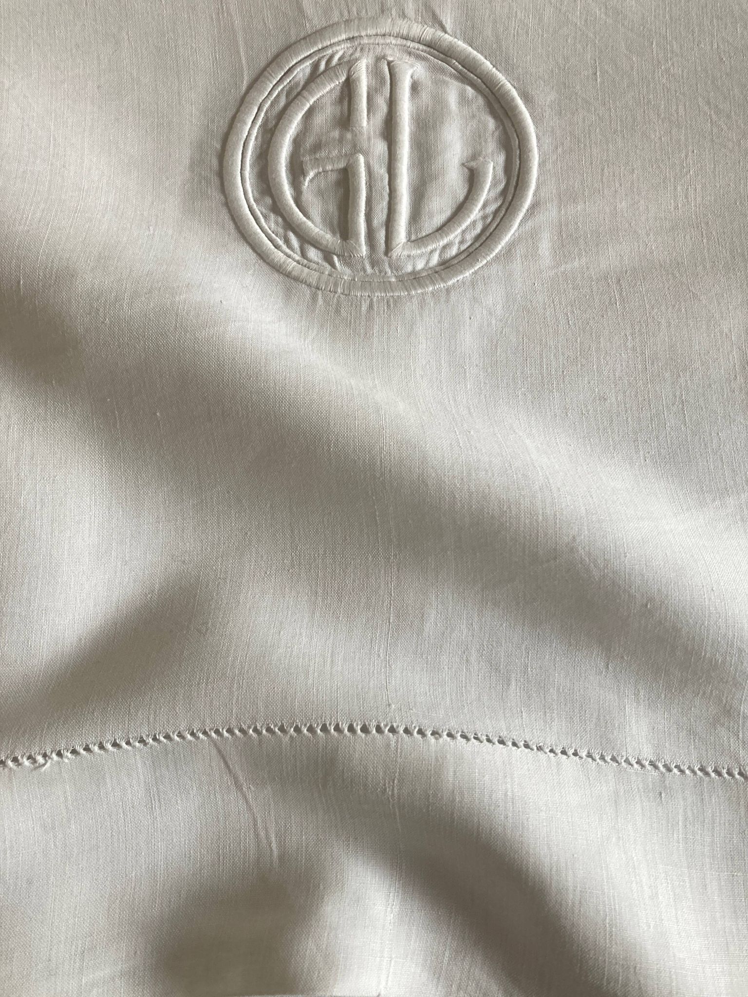 Modernist XL sheet in art deco linen thread L240