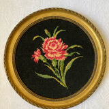 Set of 3 round frames with cross-stitch flowers