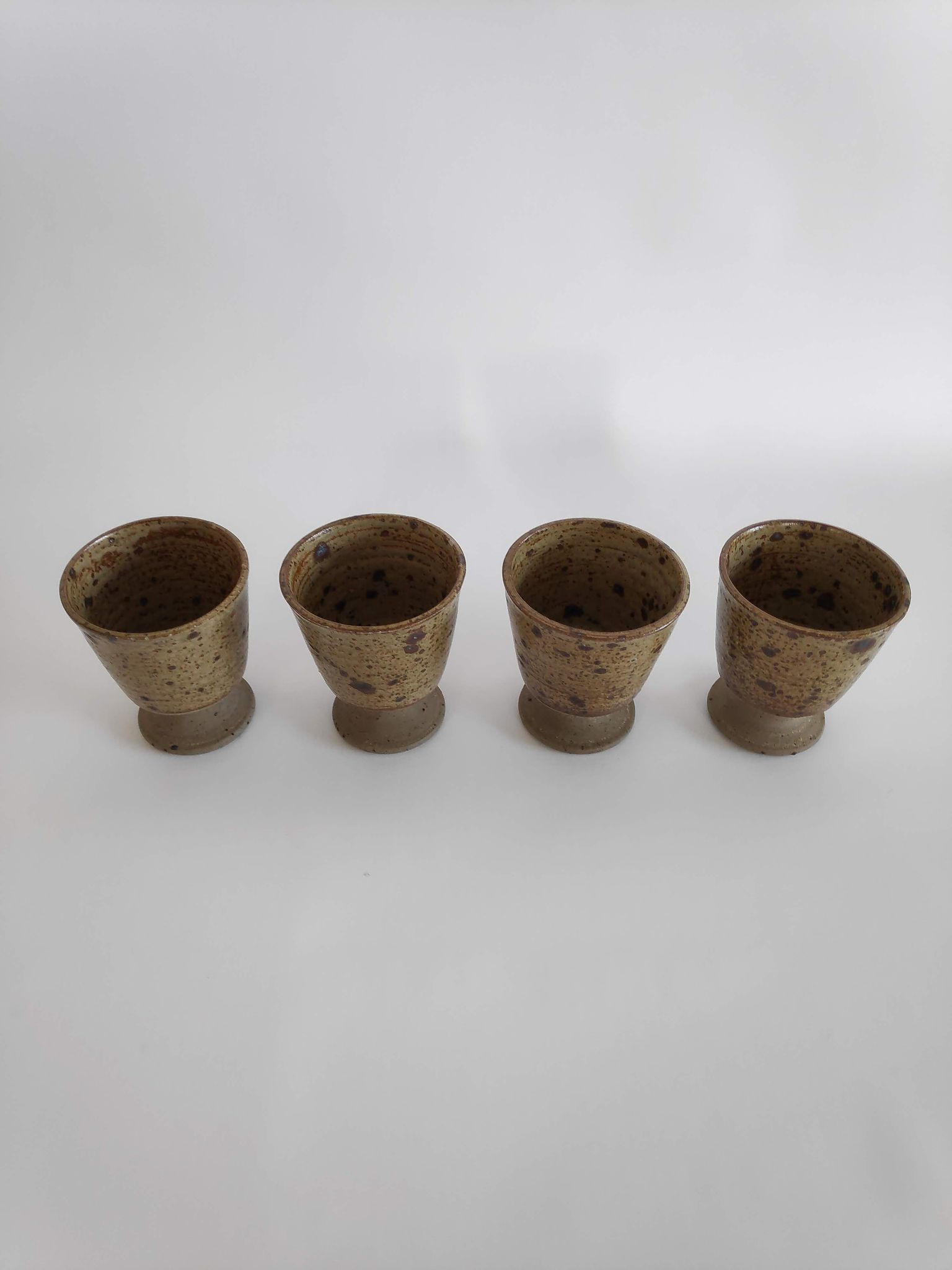 Suite of 4 cups or glasses mazagrans vintage in sandstone of the years 60