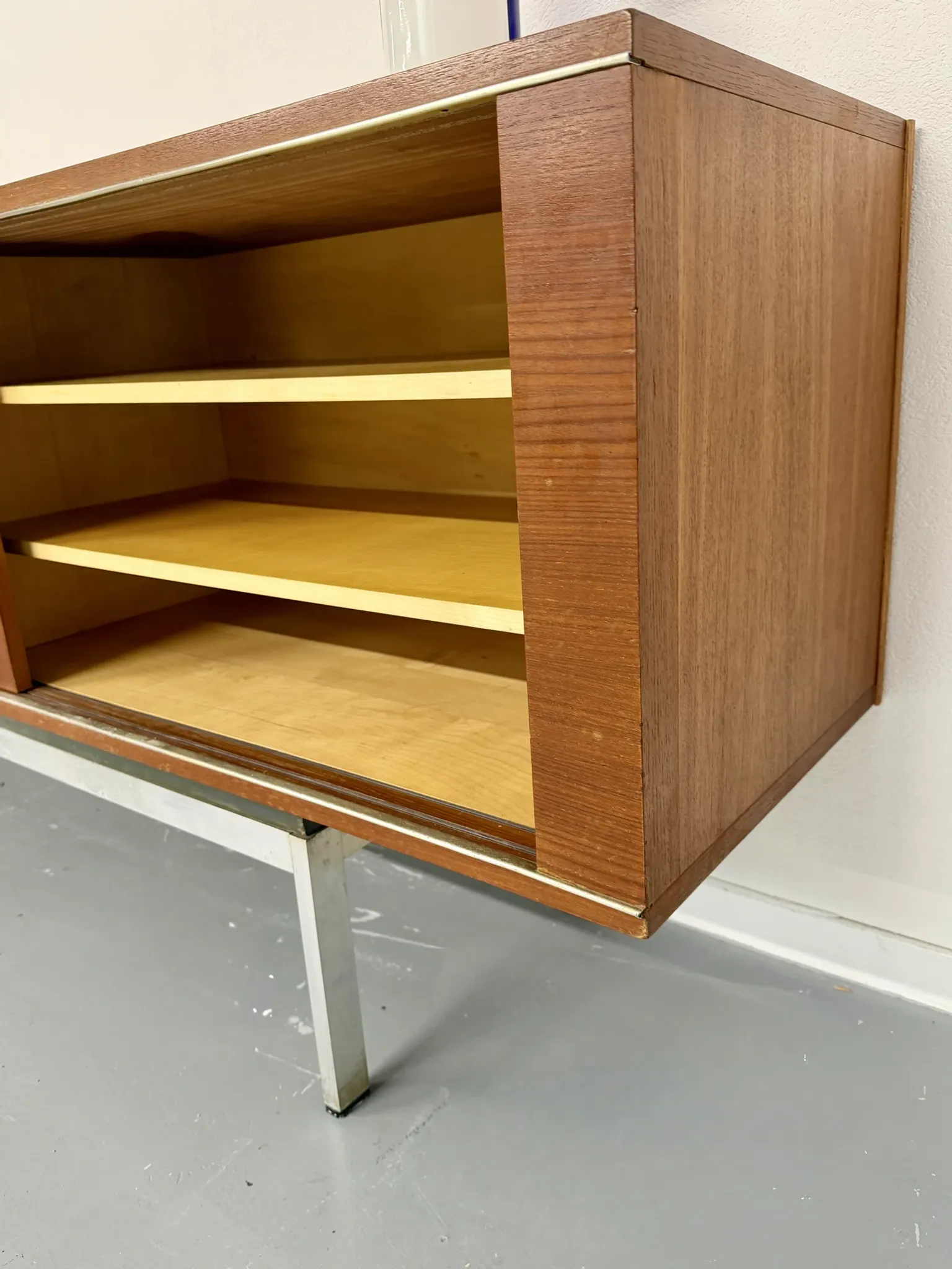 Large sideboard 1960s design Pieter De Bruyne V-Form vintage