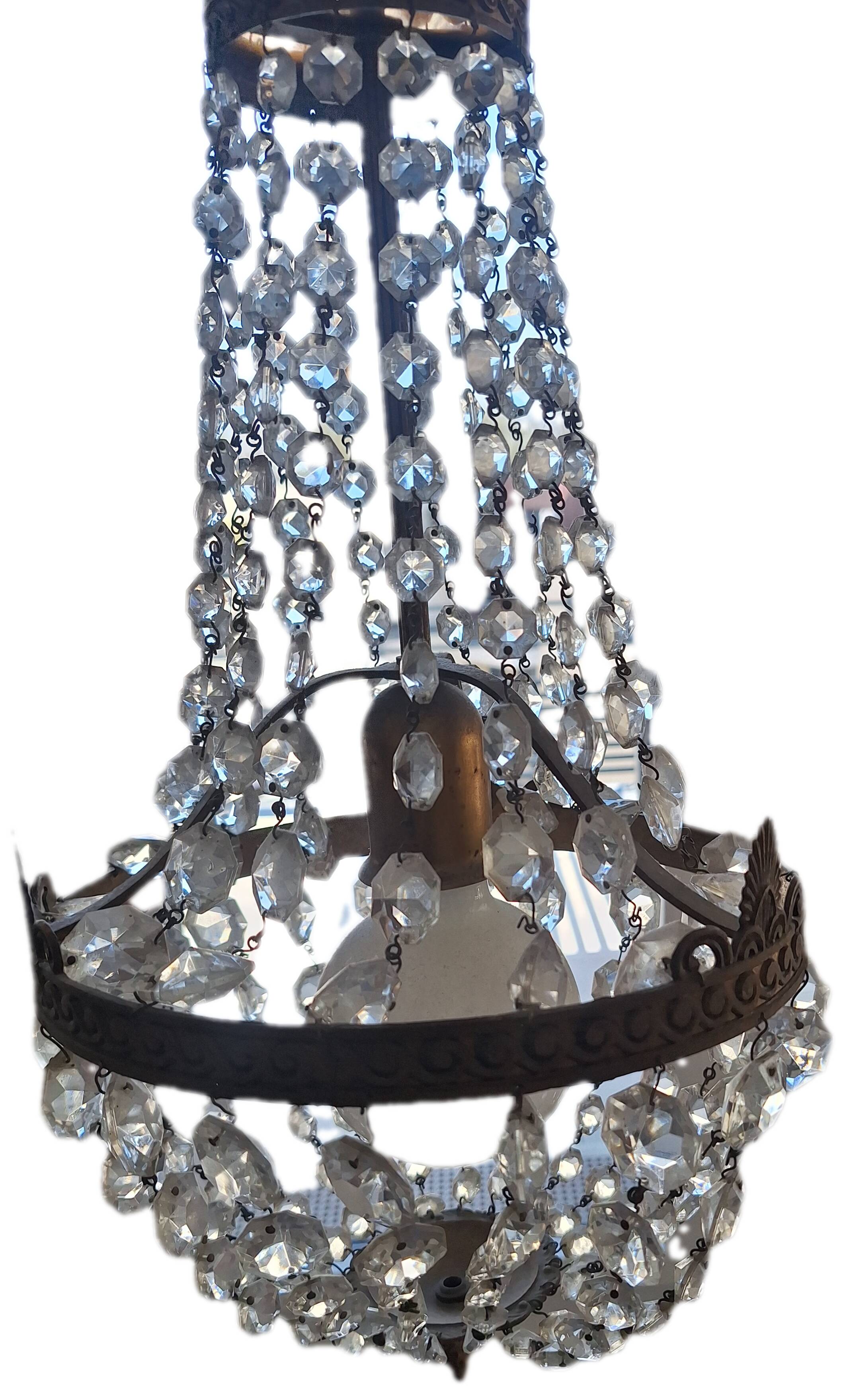 Chandelier with pendants