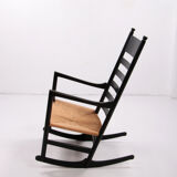 Rocking chair design par Hans.J.Wegner modèle ch45
