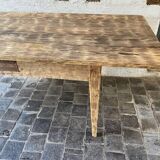 Farm table