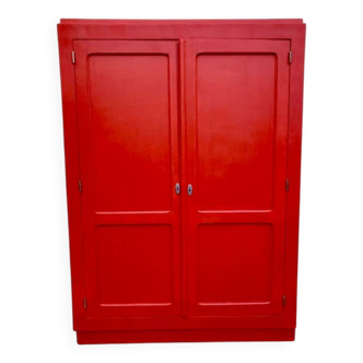 Armoire parisienne