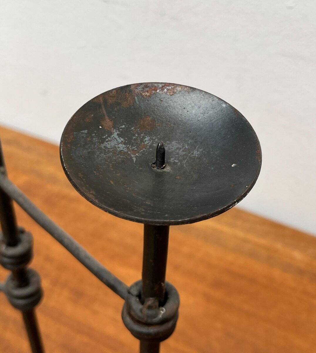 Mid-century brutalist extendable wrought iron floor chandelier, 1960s.