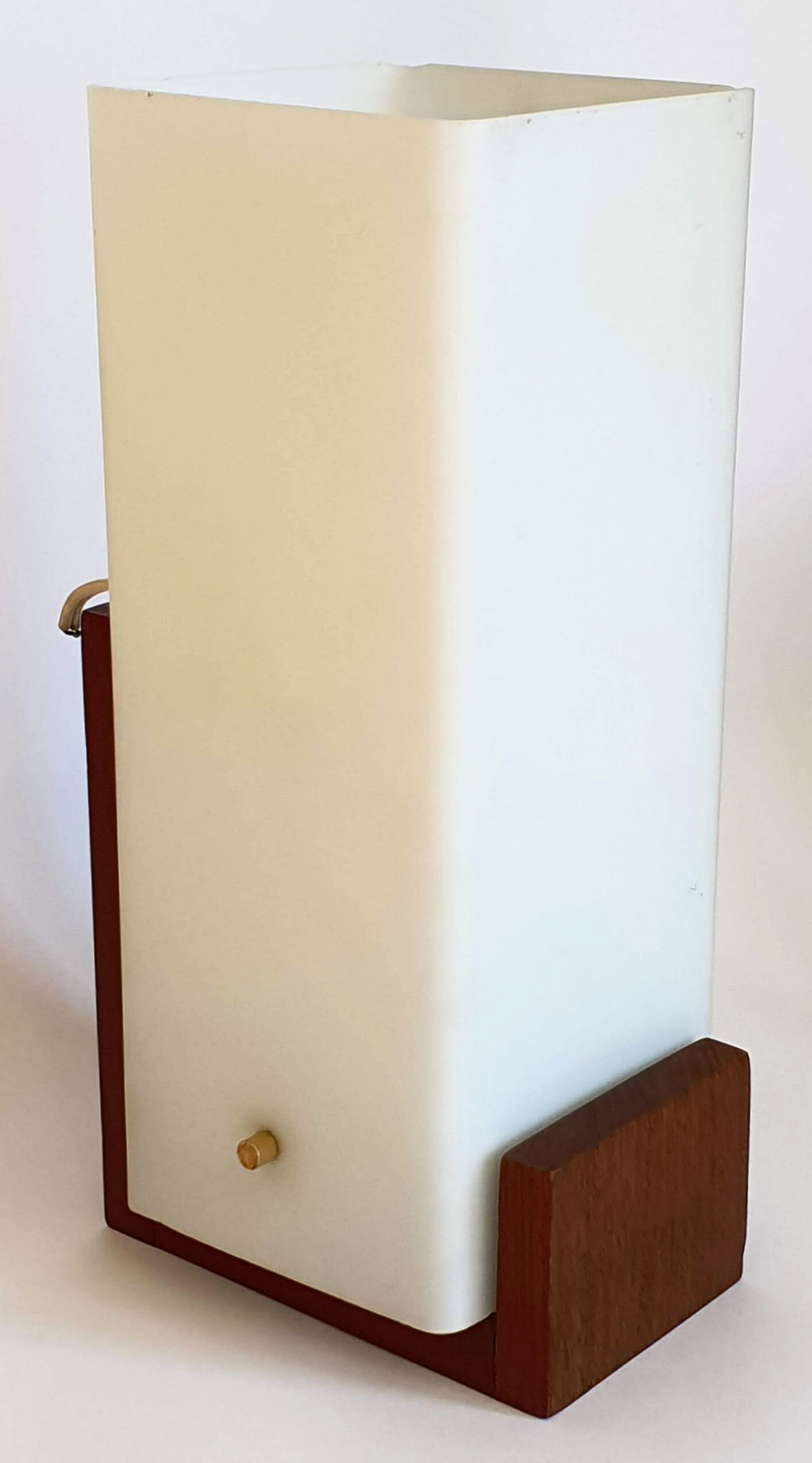 Scandinavian design wall lamp