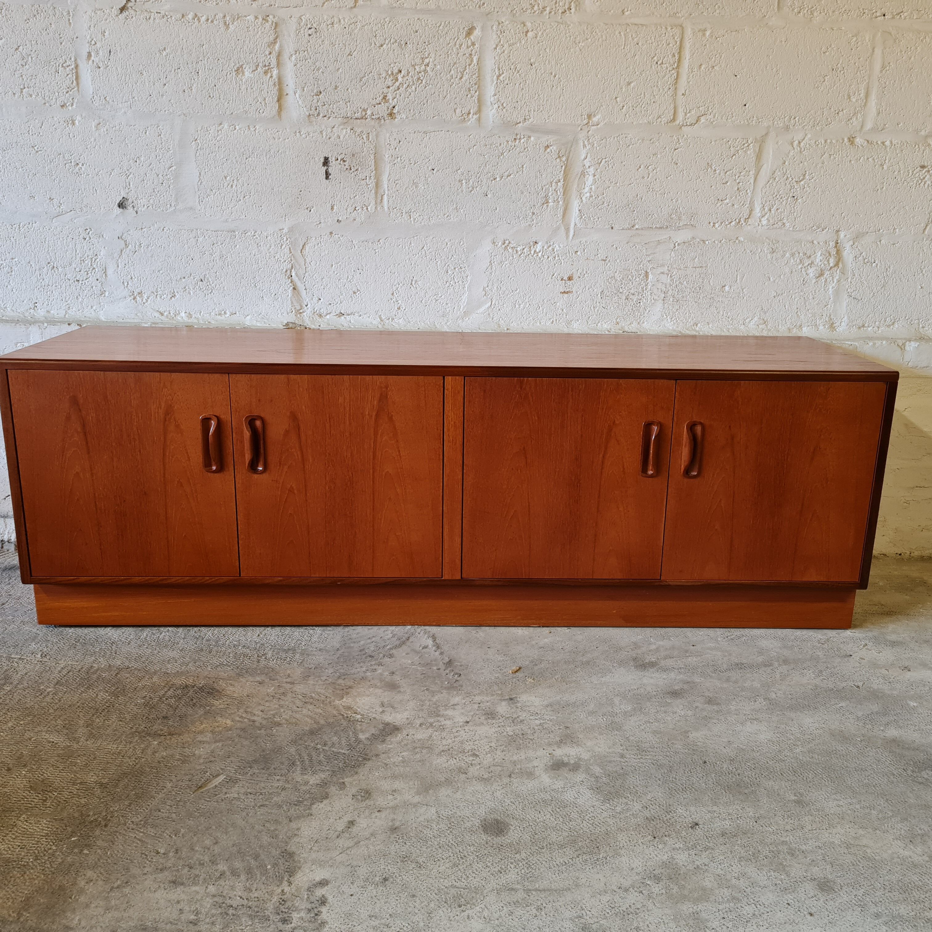 Teak sideboard G-Plan from the 70s
