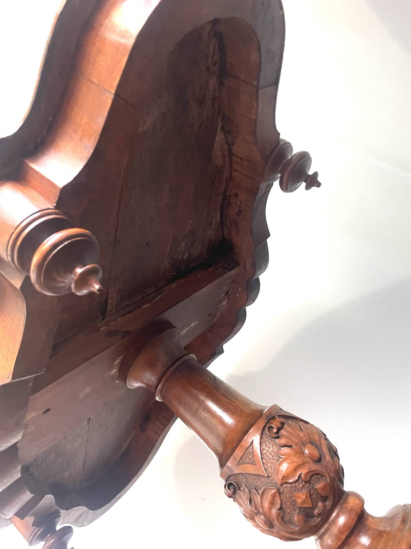19th Century Victorian Walnut Coffee Table - Hand Carved