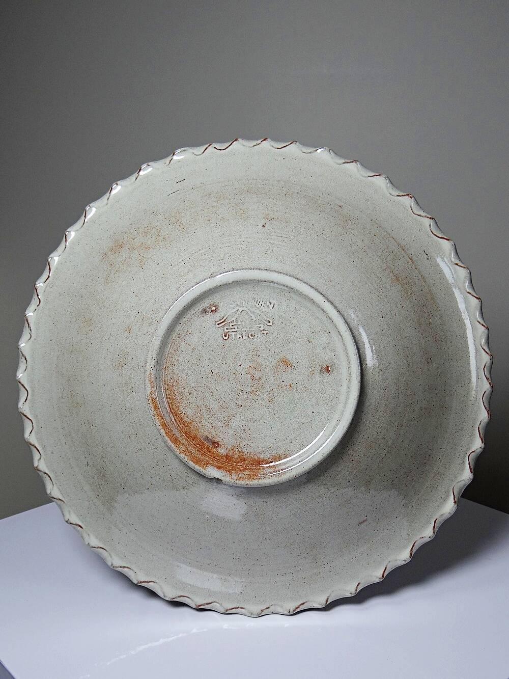 Large glazed terracotta fruit bowl Westraven Utrecht vintage 1970s