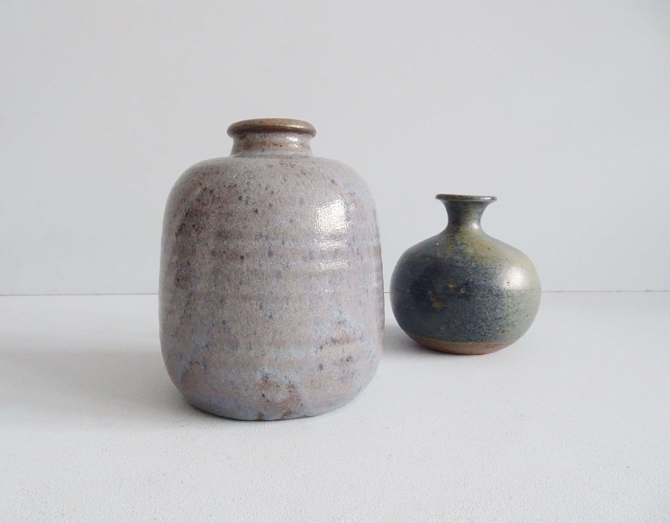 Vase in blau braun, Mid Century Keramik, bauchige Blumenvase
