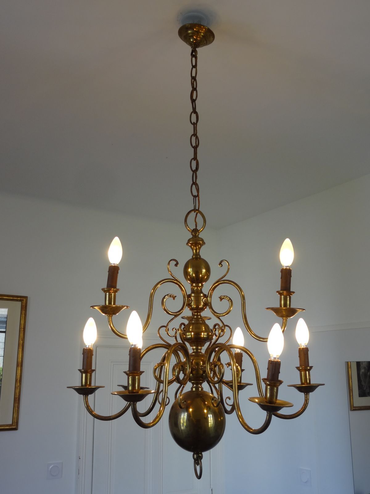 "Dutch" gold metal chandelier with 9 light arms - 1960