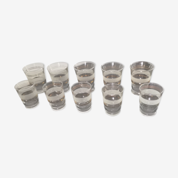 Set of 5 water glasses and 5 aperitif glasses decorated granite and gilded borders from the 1950s