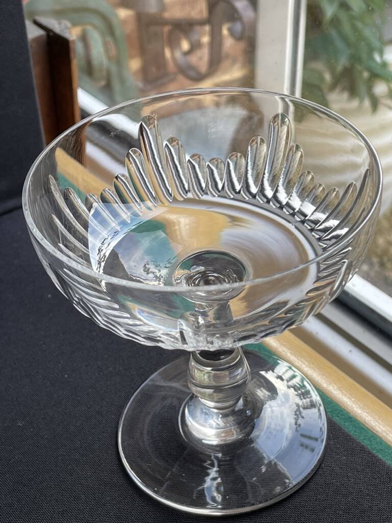 6 Baccarat champagne glasses – Art Nouveau