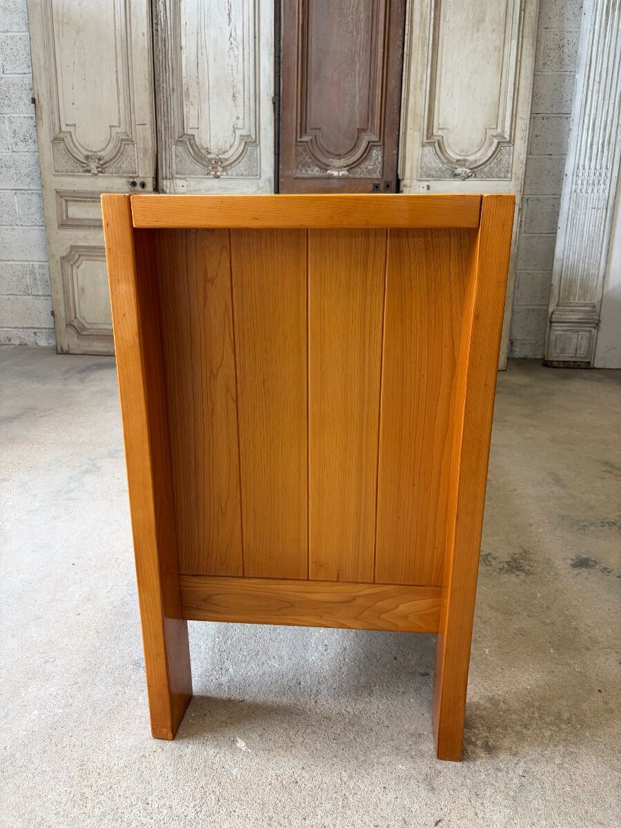 Enfilade en orme massif circa 1970-80 attribuée à Maison REGAIN