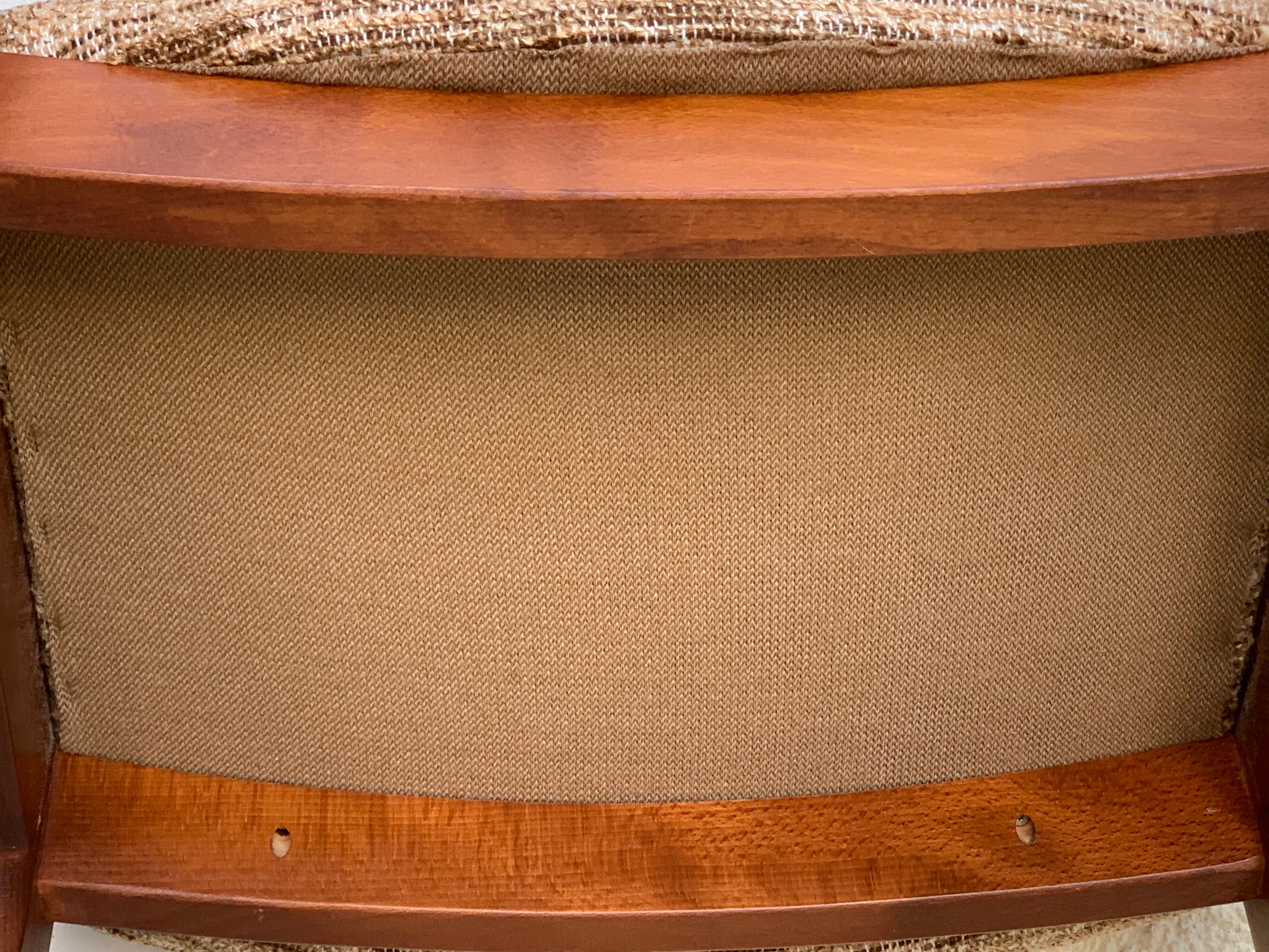 Pair of vintage chairs 1970