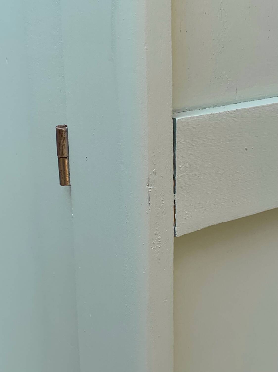 Armoire parisienne vintage bleu vert grisé