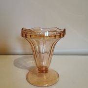 Set of 6 vintage pink glass ice cream bowls.