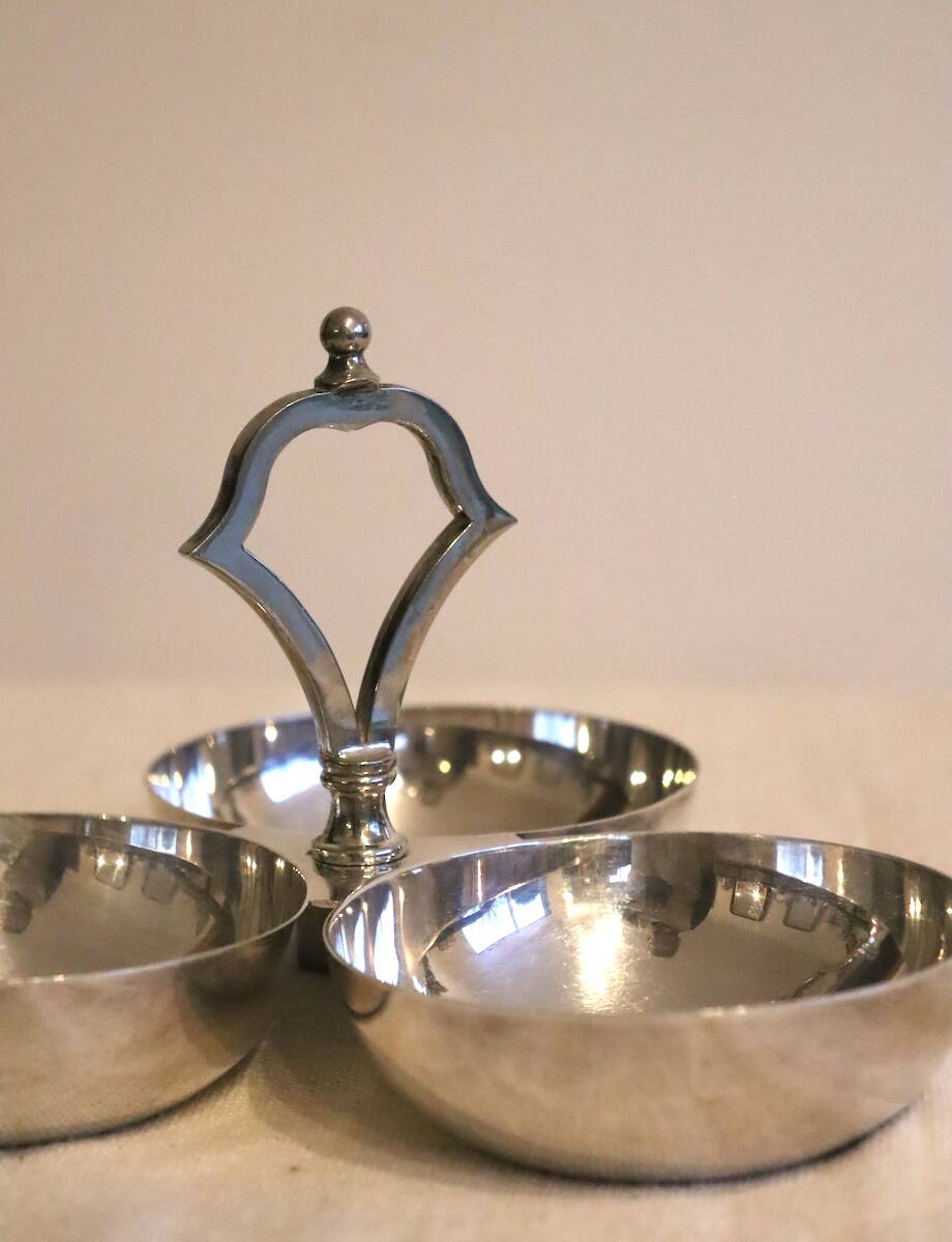 Silver-plated metal charm