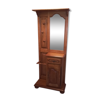 Vesteda tree-length oak coat with mirror