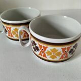 2 vintage cups