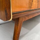 Buffet Jitona U-372/386 - design de Bohumil Landsman & Hubert Nepožitek